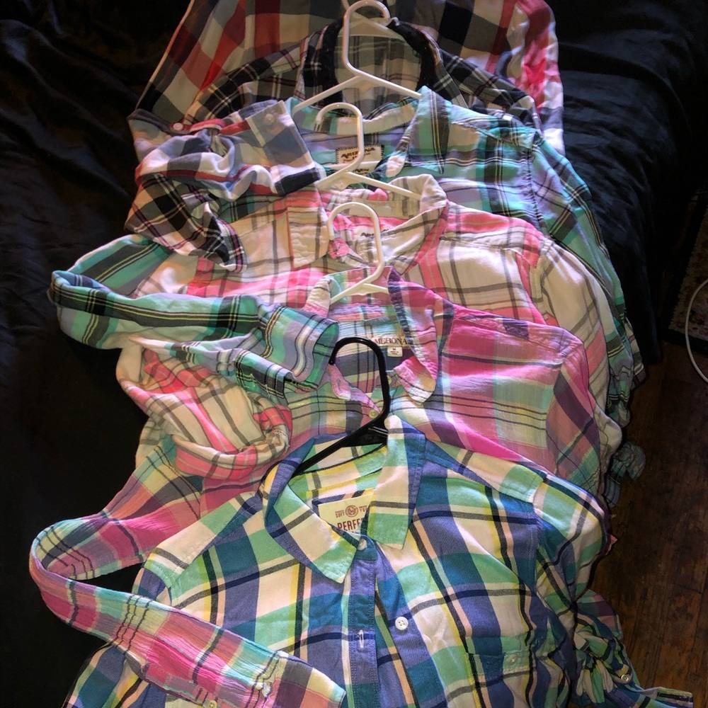 Flannel collared shirts, pockets, button down